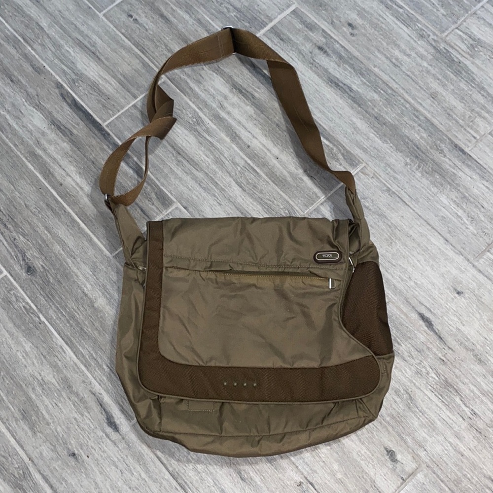 Tumi T-Tech laptop bag